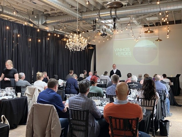 Masterclass dos Vinhos Verdes para importadores de Alberta (Canad&aacute;)